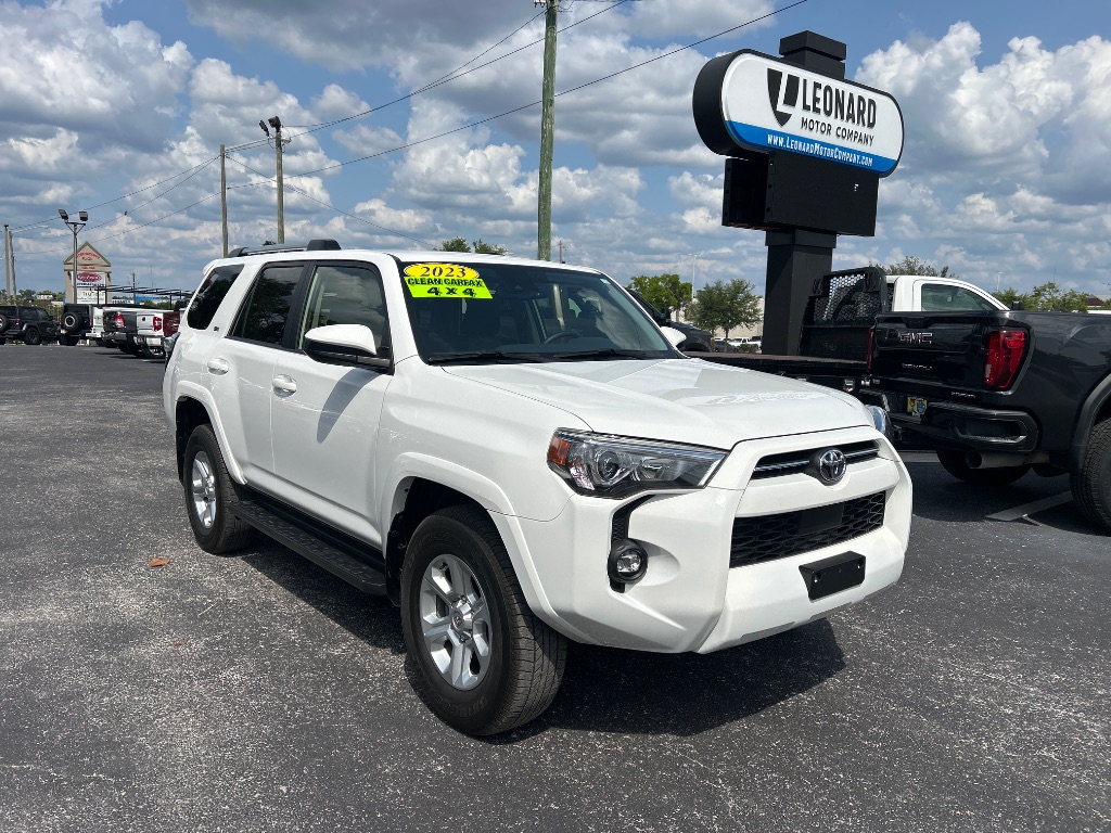 2023 Toyota 4Runner SR5's photo