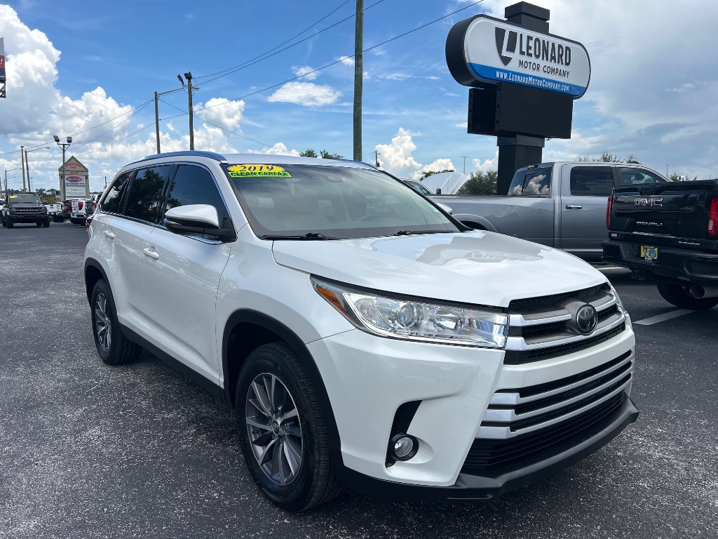 2019 Toyota Highlander XLE's photo