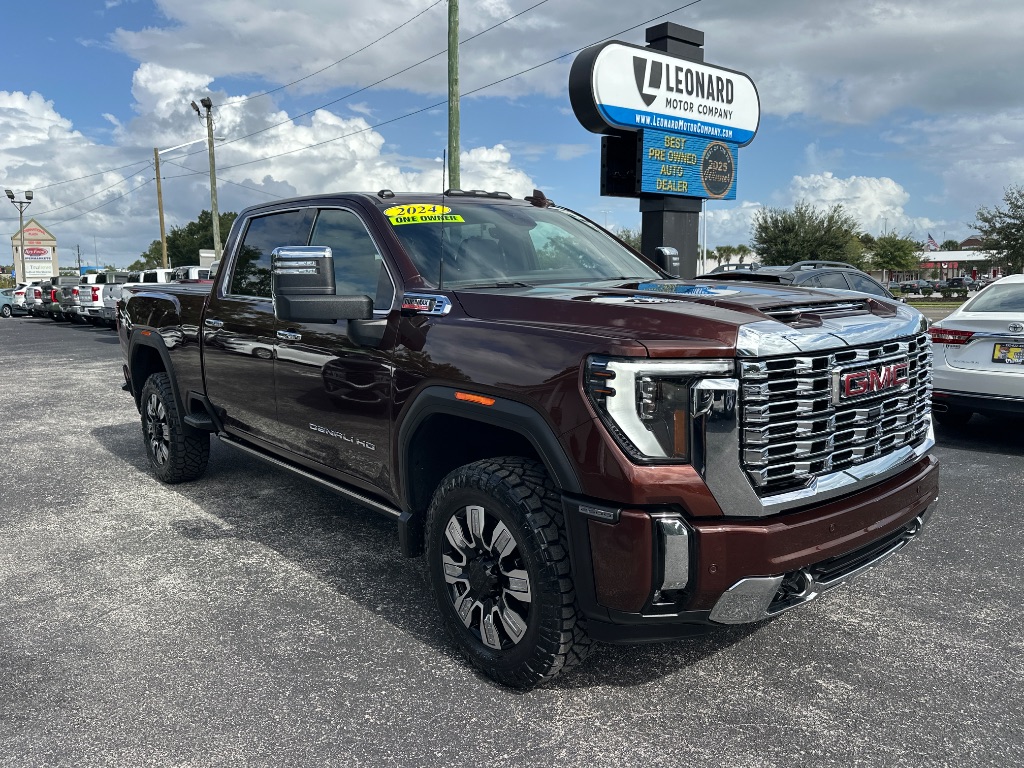 2024 GMC Sierra 2500HD Denali's photo