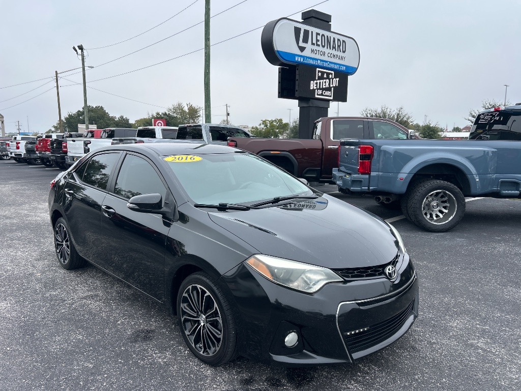 2016 Toyota Corolla S Plus's photo