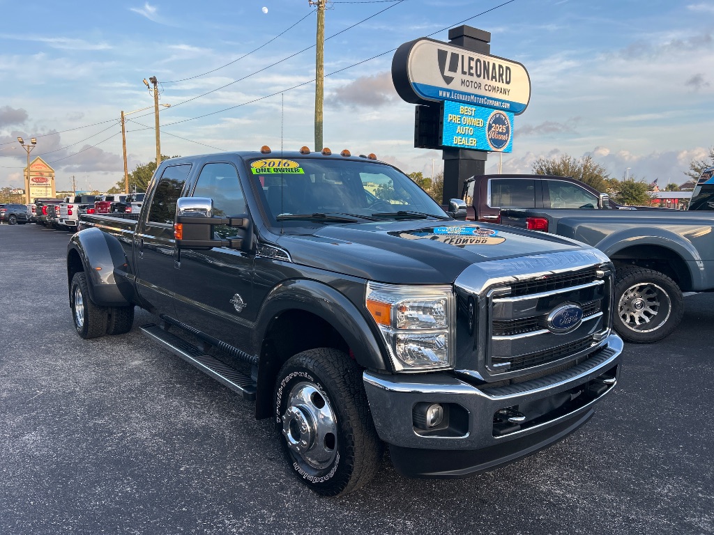 2016 Ford F-350 Super Duty Lariat's photo