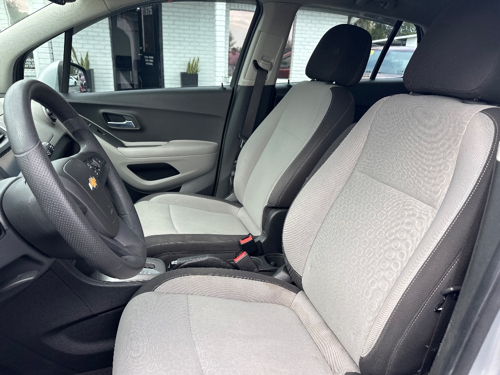 2016 Chevrolet Trax LS - Photo 13
