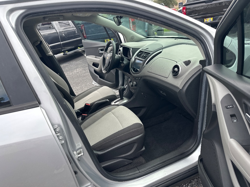 2016 Chevrolet Trax LS - Photo 16