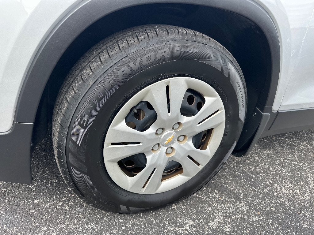 2016 Chevrolet Trax LS - Photo 24