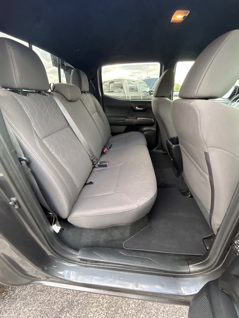 2018 Toyota Tacoma TRD Sport - Photo 17