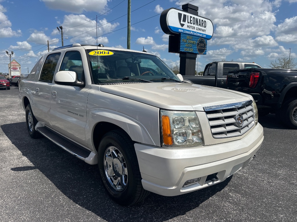 2004 Cadillac Escalade EXT Base